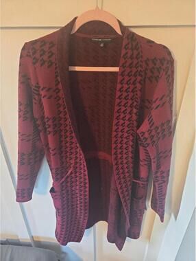 Adrienne Vittadini Burgundy Houndstooth Open Front Cardigan Size M